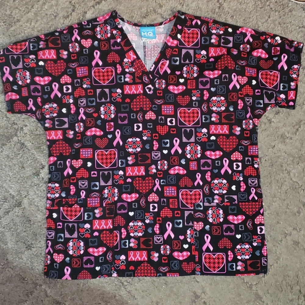 H.Q. scrub top